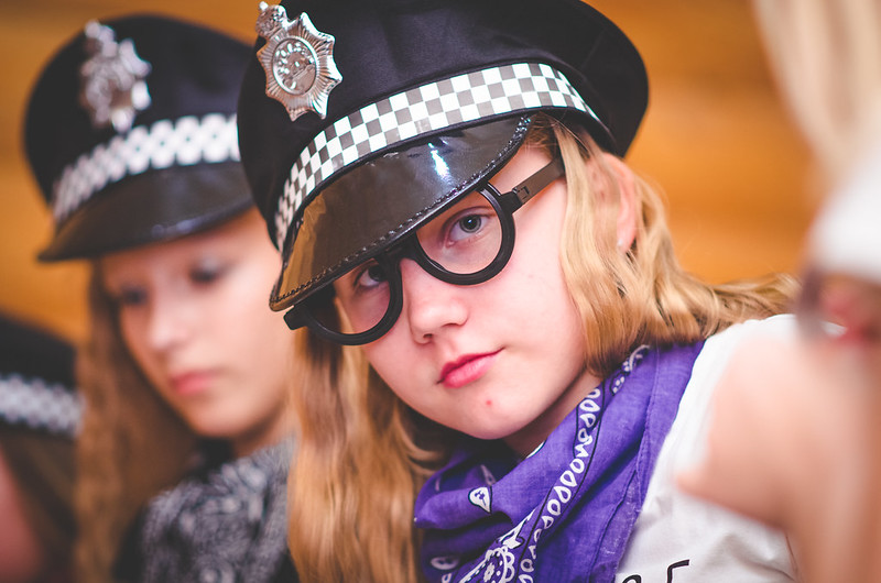 Как отметить 8 Марта в школе: веселый праздничный концерт в Ростове-на-Дону